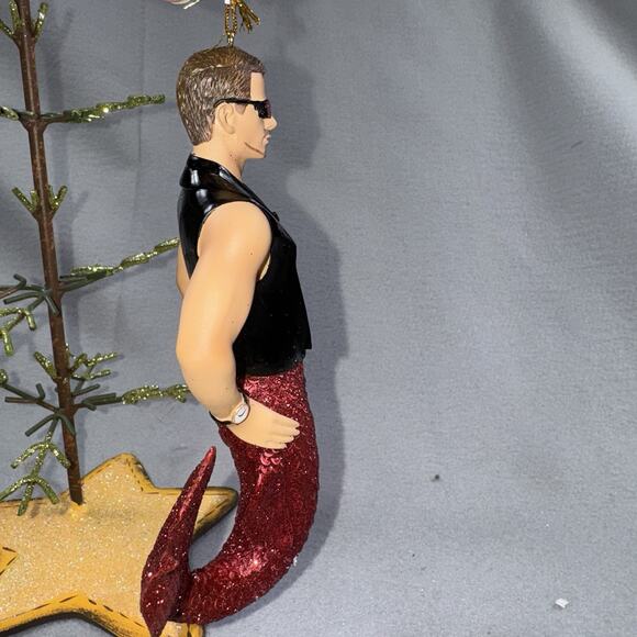 December Diamonds NYC Merman Ornament 2015 Retired Big Apple Red Tail #55-90851 - Picture 4 of 10